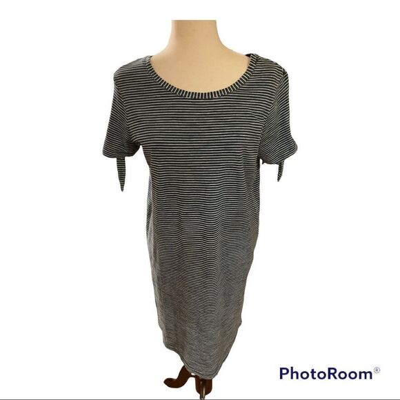 Jane and Delancey Striped Dress - Picture 1 of 9